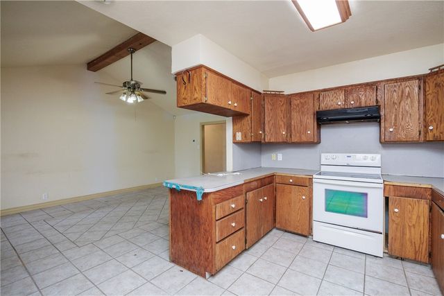 4506 White Oak Dr, Corpus Christi, TX 78410