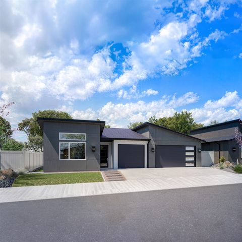 2745 Radiant Avenue, Grand Junction, CO 81503