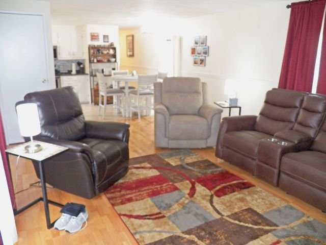 1 Woodgate Circle, Tilton, NH 03276