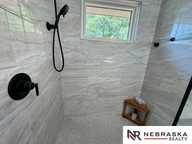 568 S 159th Avenue, Omaha, NE 68118