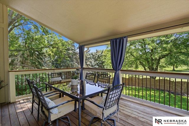 568 S 159th Avenue, Omaha, NE 68118