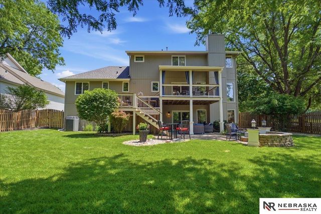 568 S 159th Avenue, Omaha, NE 68118