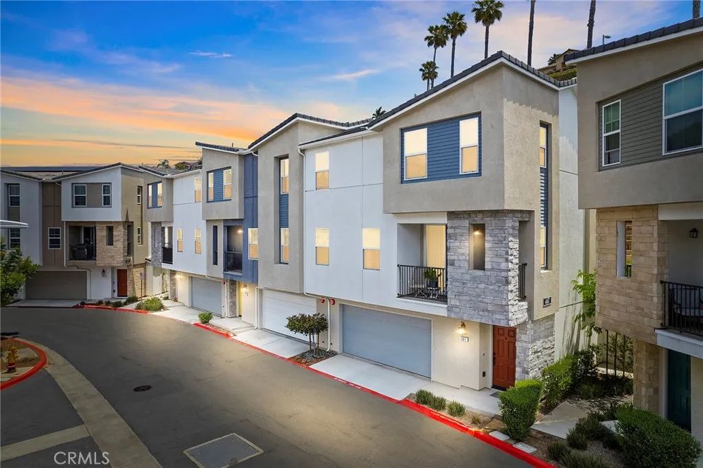 447 Fitzpatrick Road 102B, San Marcos, CA 92069