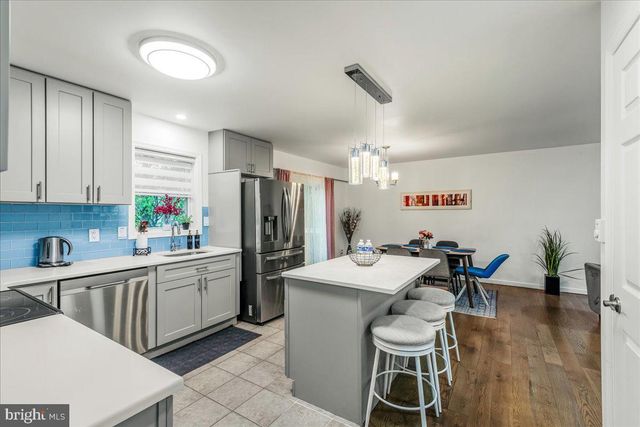 9407 JUNIPER DR, Tobyhanna, PA 18466