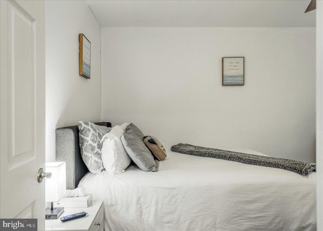 9407 JUNIPER DR, Tobyhanna, PA 18466