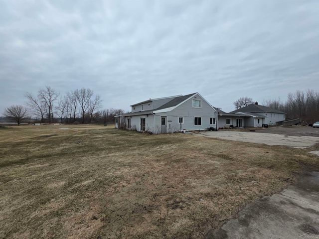 2418 Wetters Road, Bay City, MI 48708