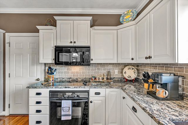 5852 Salisbury DR, Roanoke, VA 24018