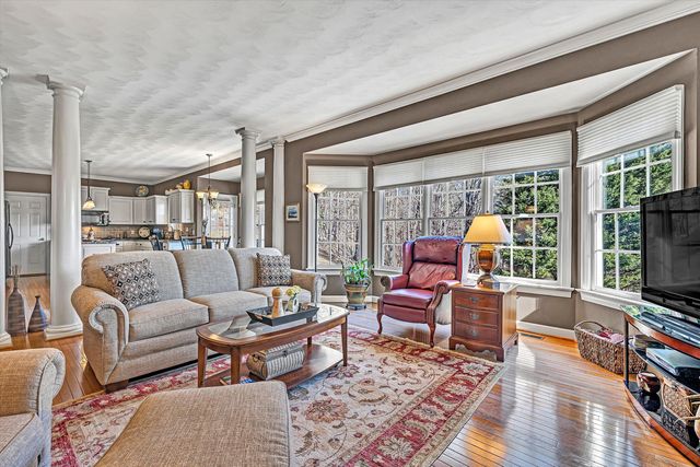 5852 Salisbury DR, Roanoke, VA 24018