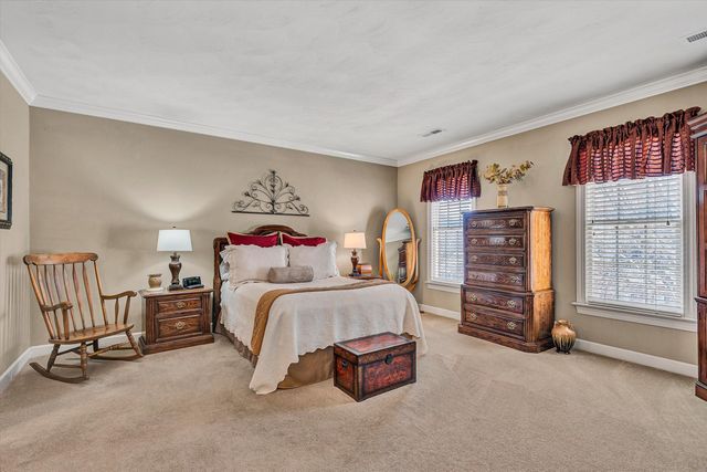 5852 Salisbury DR, Roanoke, VA 24018