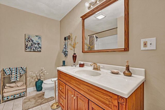 5852 Salisbury DR, Roanoke, VA 24018