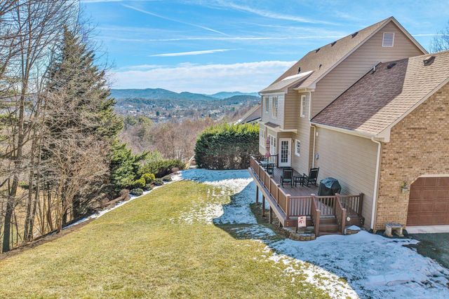 5852 Salisbury DR, Roanoke, VA 24018