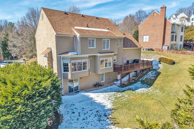 5852 Salisbury DR, Roanoke, VA 24018