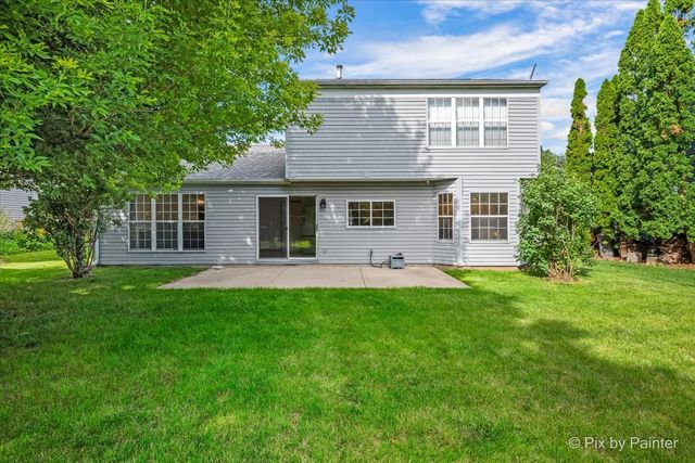 1755 Mission Hills Drive, Elgin, IL 60123