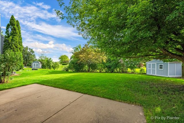 1755 Mission Hills Drive, Elgin, IL 60123