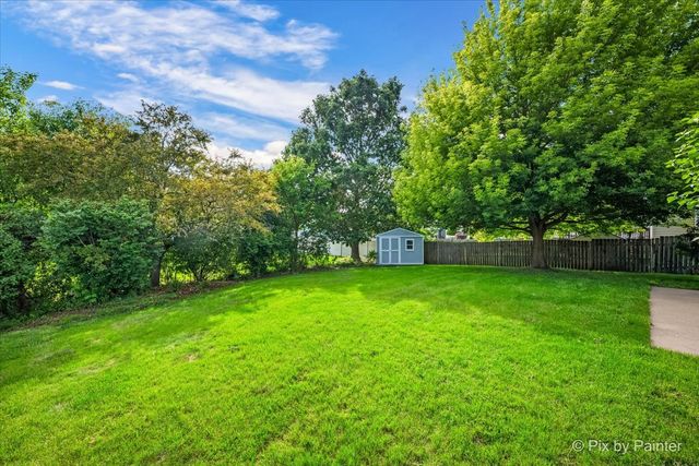 1755 Mission Hills Drive, Elgin, IL 60123