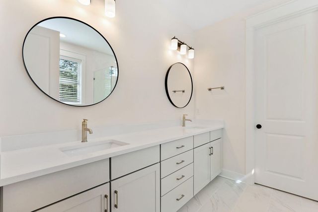 1014 Capersview Court, Awendaw, SC 29429