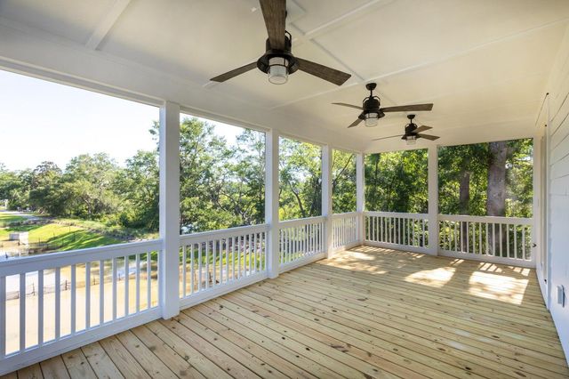 1014 Capersview Court, Awendaw, SC 29429