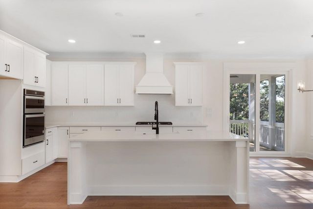 1014 Capersview Court, Awendaw, SC 29429