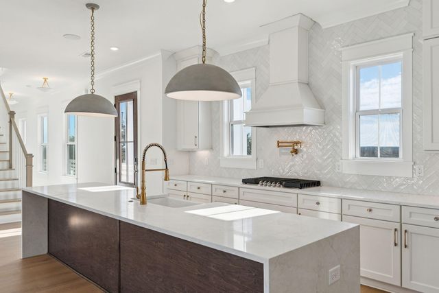 1014 Capersview Court, Awendaw, SC 29429