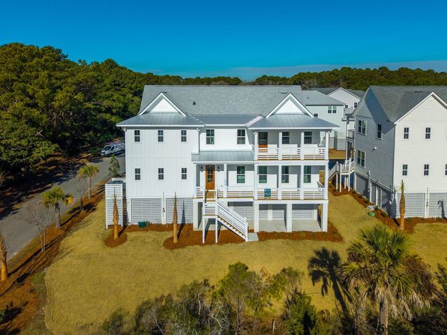 1014 Capersview Court, Awendaw, SC 29429