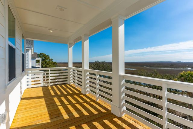 1014 Capersview Court, Awendaw, SC 29429