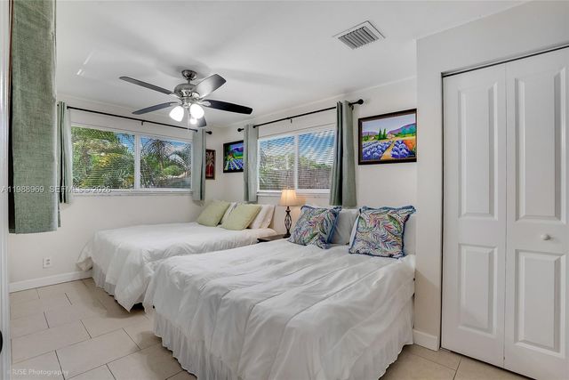 113 SW 2nd Street, Hallandale Beach, FL 33009