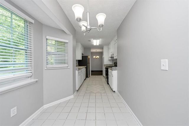 6715 ALVAN Court, Riverdale, GA 30296