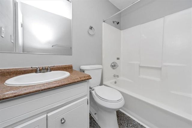 6715 ALVAN Court, Riverdale, GA 30296
