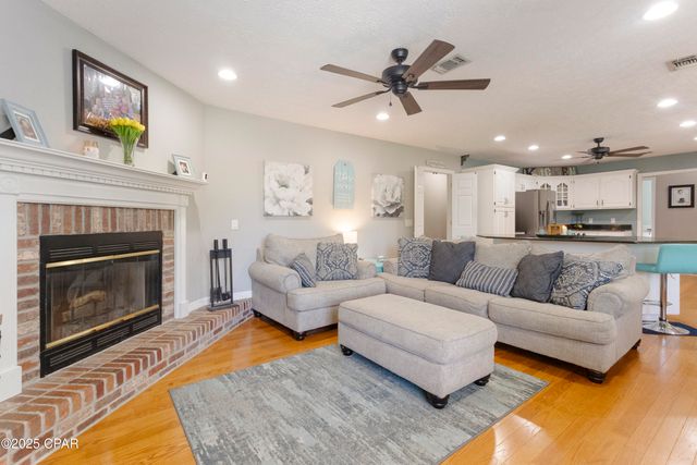 924 N College Boulevard, Lynn Haven, FL 32444