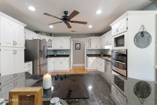 924 N College Boulevard, Lynn Haven, FL 32444