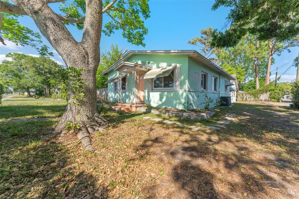 1604 58TH STREET S, Gulfport, FL 33707