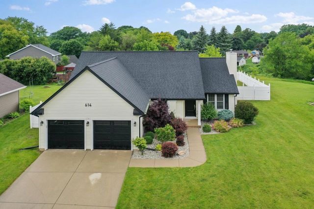 614 STONEHEDGE ROAD, Green Bay, WI 54302