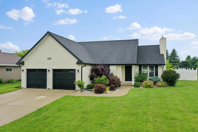614 STONEHEDGE ROAD, Green Bay, WI 54302