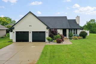 614 STONEHEDGE ROAD, Green Bay, WI 54302