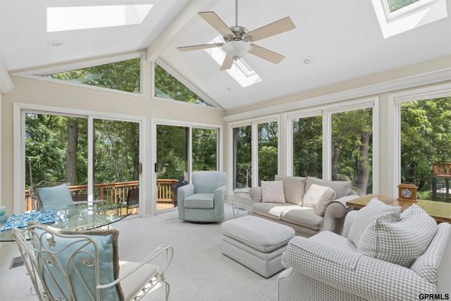 602 Dowding Court, Bellevue, NE 68005