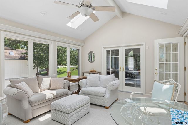 602 Dowding Court, Bellevue, NE 68005