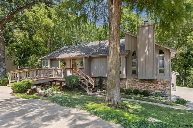 602 Dowding Court, Bellevue, NE 68005