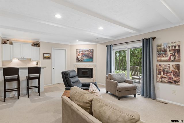 602 Dowding Court, Bellevue, NE 68005