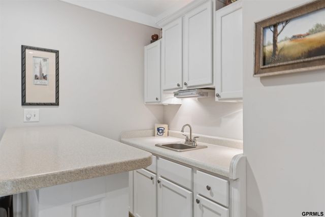 602 Dowding Court, Bellevue, NE 68005