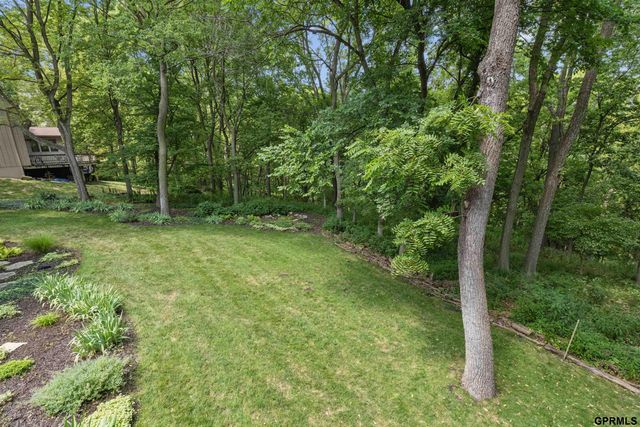 602 Dowding Court, Bellevue, NE 68005