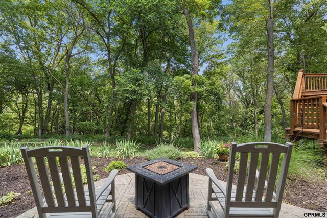 602 Dowding Court, Bellevue, NE 68005
