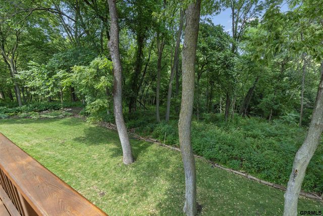 602 Dowding Court, Bellevue, NE 68005