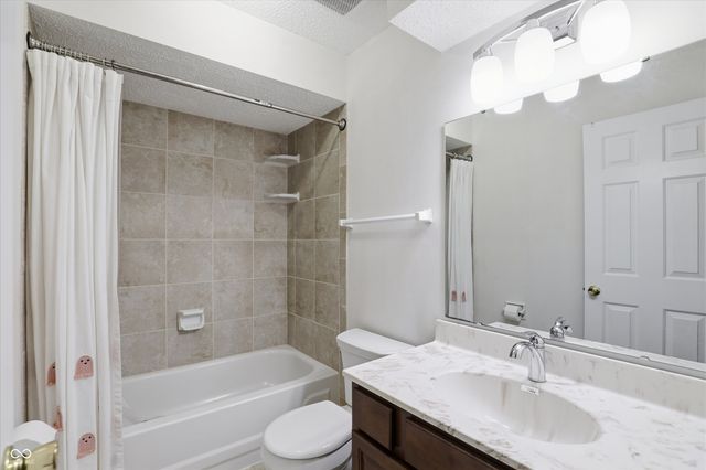 362 Carmelaire Court, Carmel, IN 46032