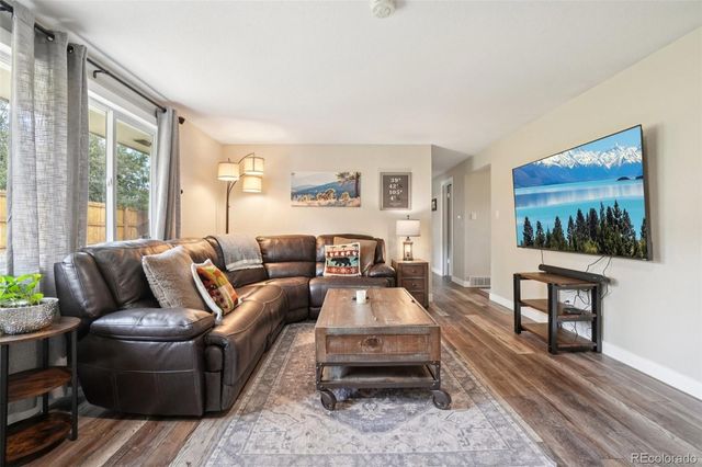 6317 W 71st Avenue, Arvada, CO 80003