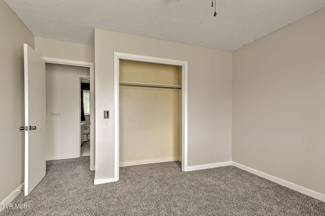 905 Meadow Lane, Kingsport, TN 37663