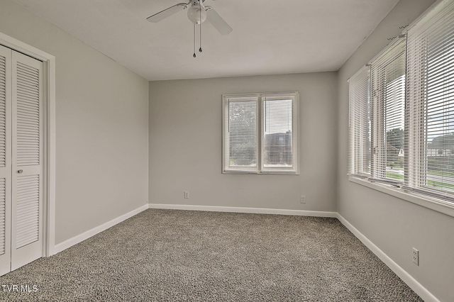 905 Meadow Lane, Kingsport, TN 37663