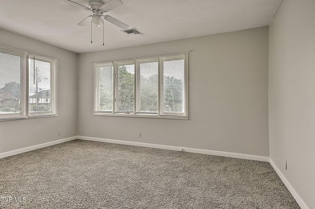 905 Meadow Lane, Kingsport, TN 37663
