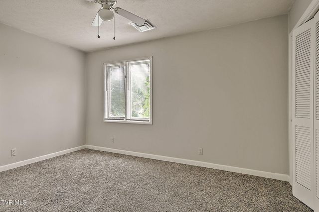 905 Meadow Lane, Kingsport, TN 37663