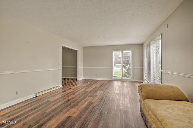 905 Meadow Lane, Kingsport, TN 37663