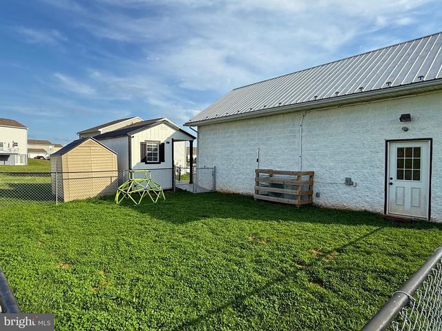 111 KISKADEE DR, Bunker Hill, WV 25413